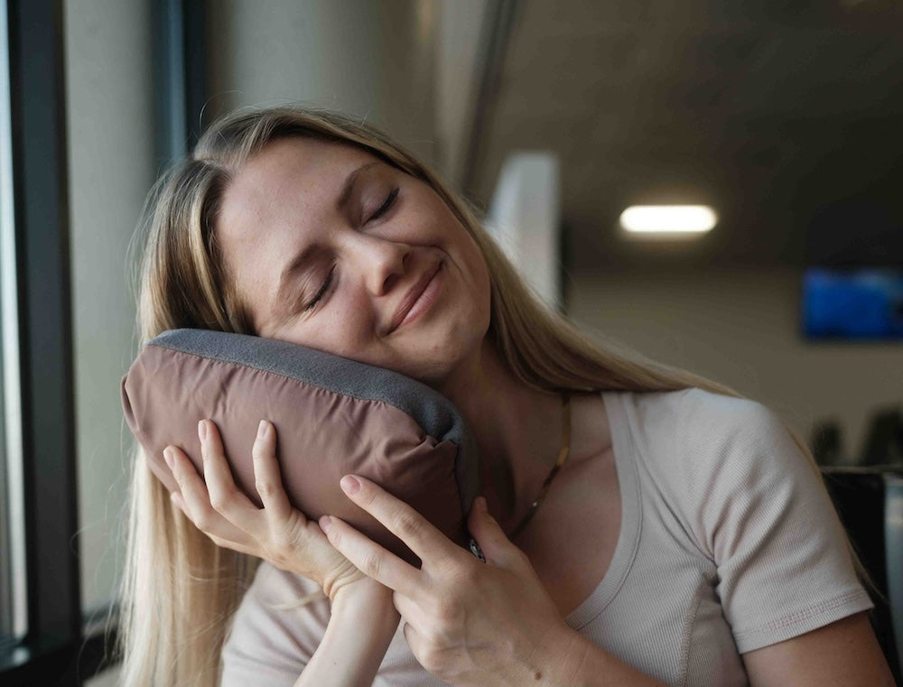 Why Frequent Travelers Swear By Packable Travel Blankets