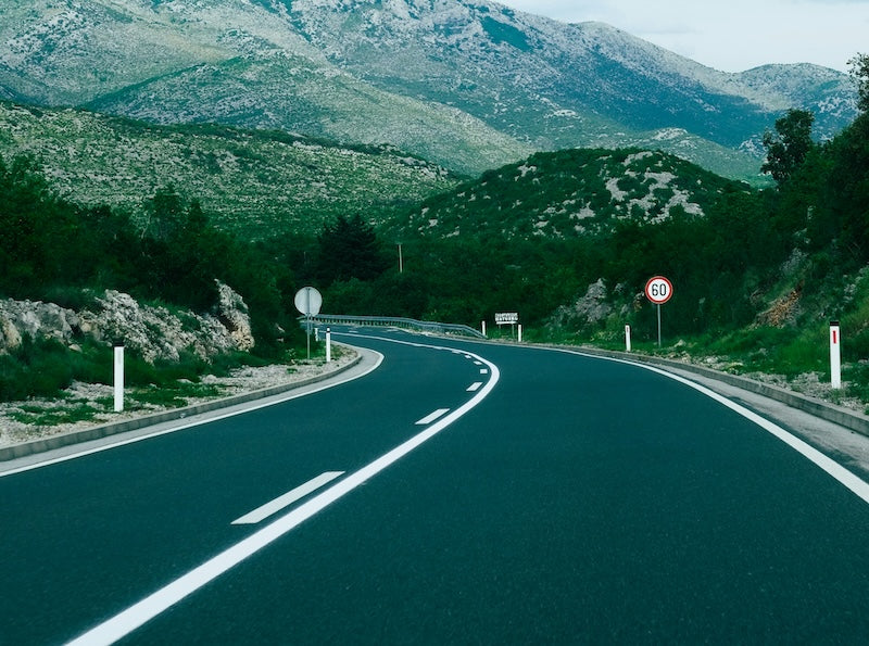 15 Road Trip Games To Kill The Boredom